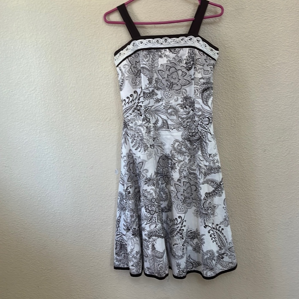 Wrapper women flower print midi dress , size 8
